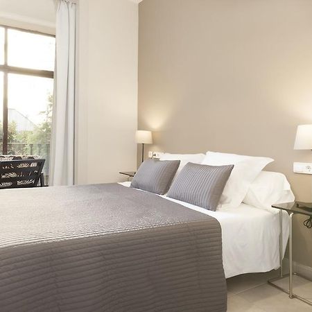דירות ברצלונה Easy Sleep Gaudi Terrace מראה חיצוני תמונה
