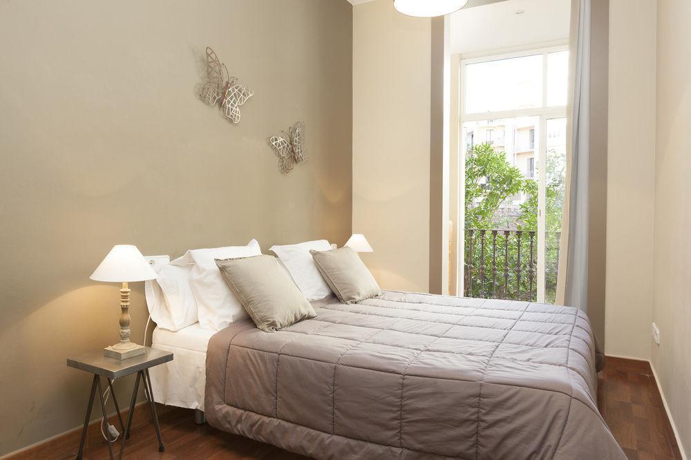 דירות ברצלונה Easy Sleep Gaudi Terrace מראה חיצוני תמונה