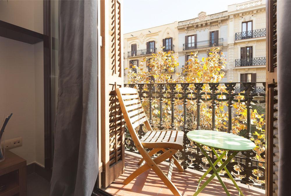 דירות ברצלונה Easy Sleep Gaudi Terrace מראה חיצוני תמונה