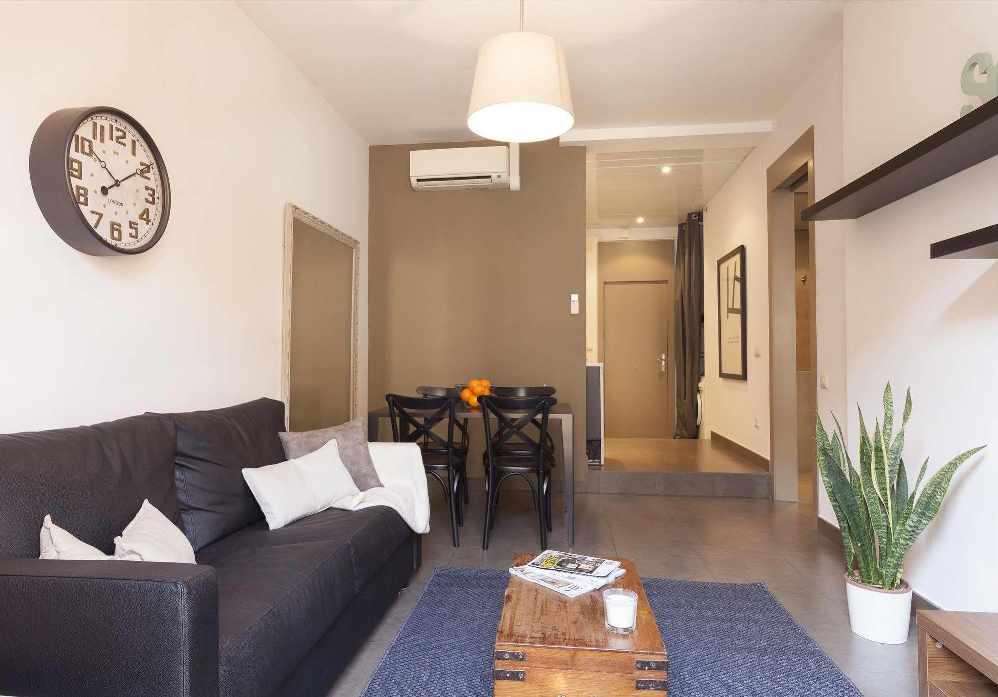 דירות ברצלונה Easy Sleep Gaudi Terrace מראה חיצוני תמונה