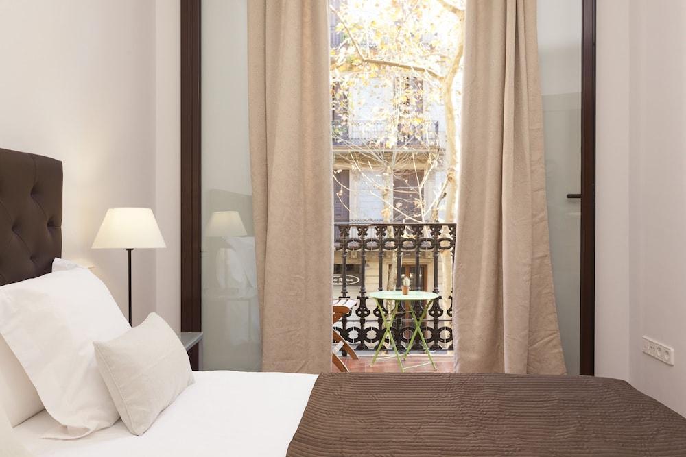 דירות ברצלונה Easy Sleep Gaudi Terrace מראה חיצוני תמונה
