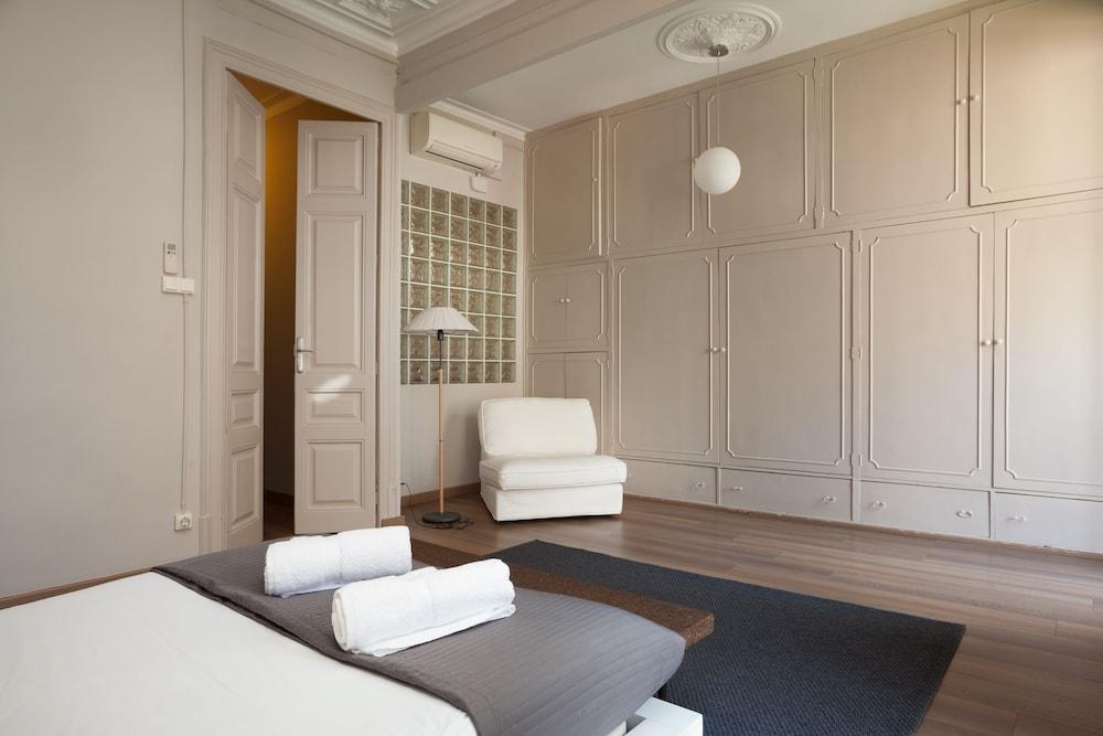 דירות ברצלונה Easy Sleep Gaudi Terrace מראה חיצוני תמונה
