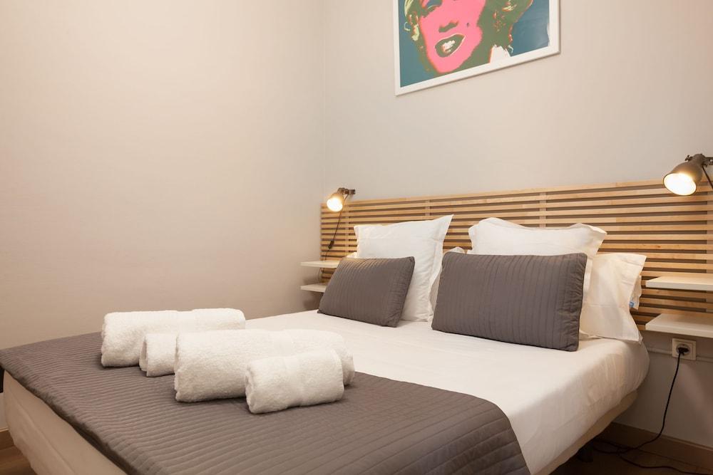 דירות ברצלונה Easy Sleep Gaudi Terrace מראה חיצוני תמונה
