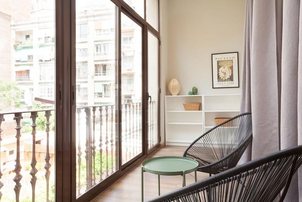 דירות ברצלונה Easy Sleep Gaudi Terrace מראה חיצוני תמונה